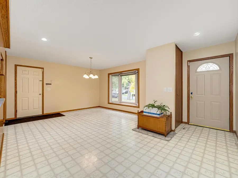 10136 Uplander Street Nw, Coon Rapids, MN 55433 - Image #3