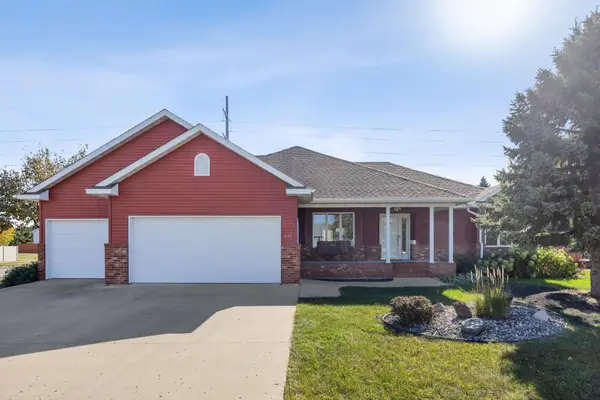 631 15th Avenue E, West Fargo, ND 58078