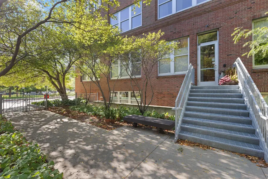 225 9th Street E #409, Saint Paul, MN 55101 - Image #3