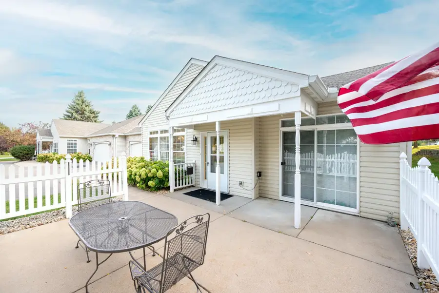 3082 Timberwood Trail #34, Eagan, MN 55121 - Image #3