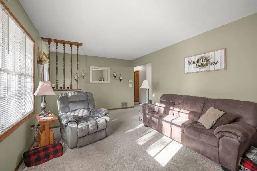 842 Vernon Avenue Nw, Elk River, MN 55330 - Image #3