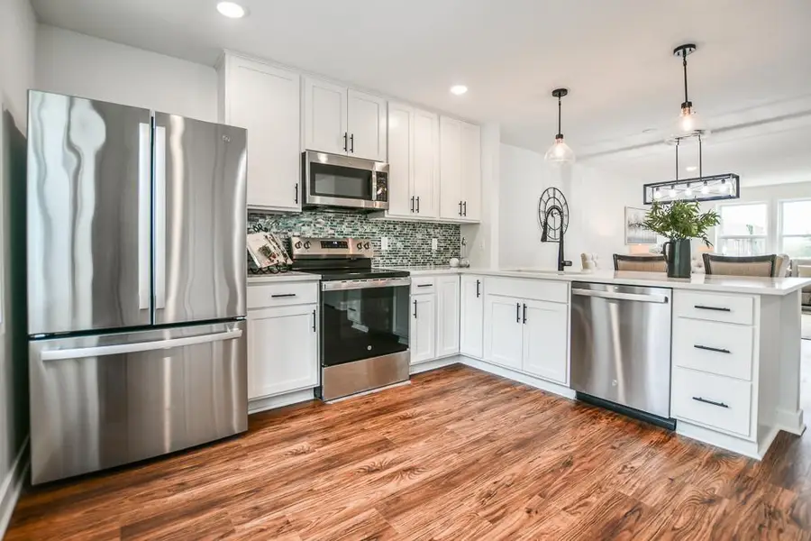 2604 Golden Valley Road, Minneapolis, MN 55411 - Image #2