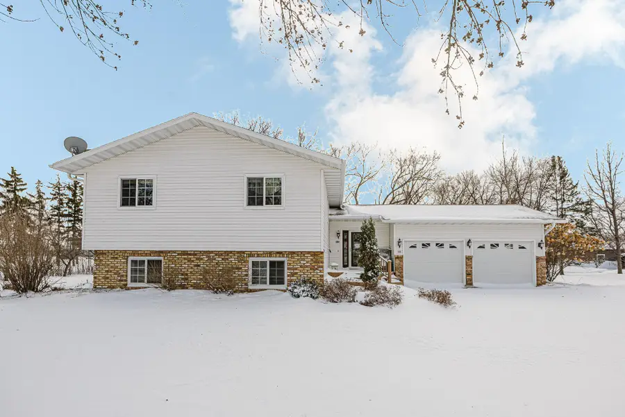 2202 15th Avenue S, Fargo, ND 58103 - Image #2