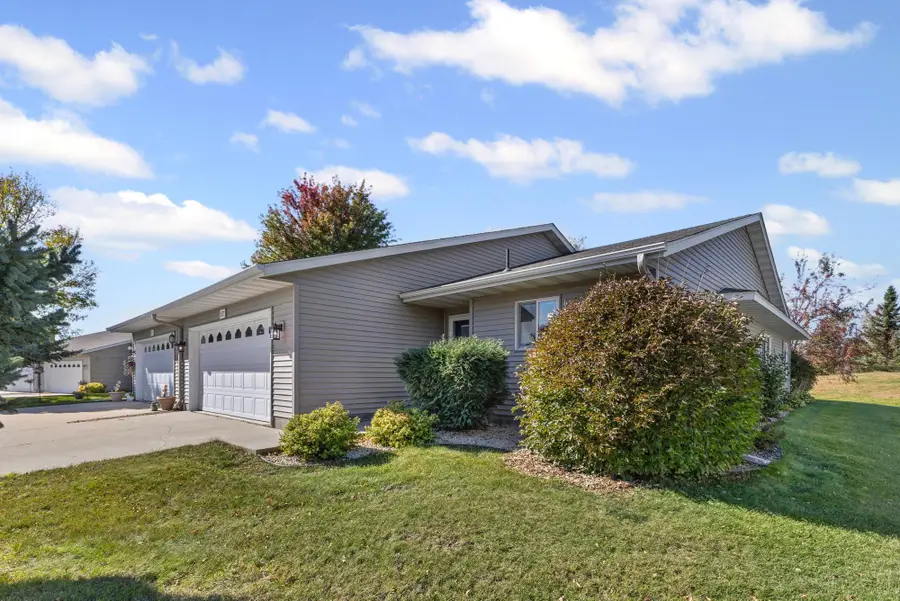 527 4th Circle Drive Se, Lonsdale, MN 55046 - Image #3
