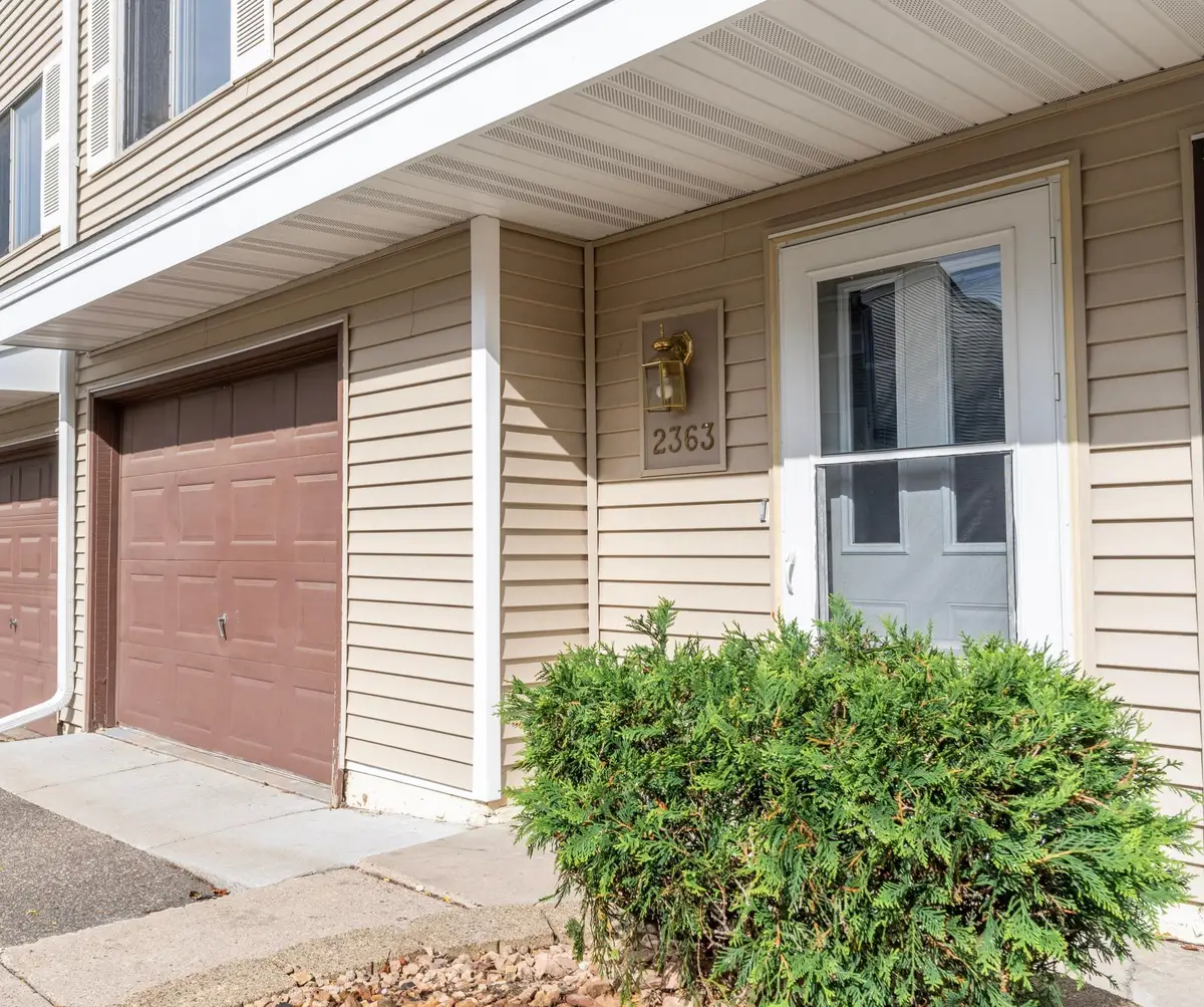 2363 Dorland Lane E, Maplewood, MN 55119 - Image #1