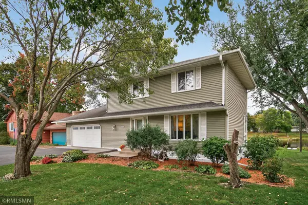 5200 Long Lake Road, Saint Paul, MN 55112