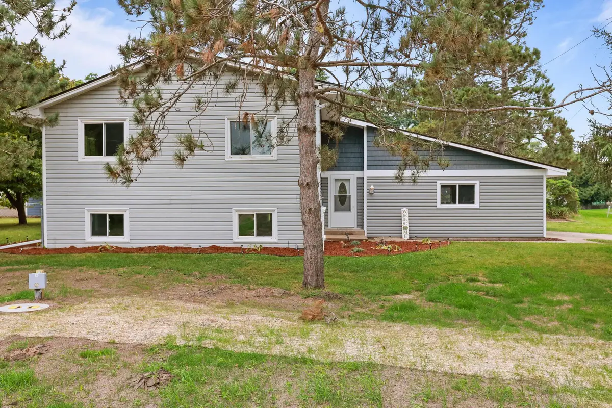 3524 Interlachen Drive Ne, Ham Lake, MN 55304 - #1