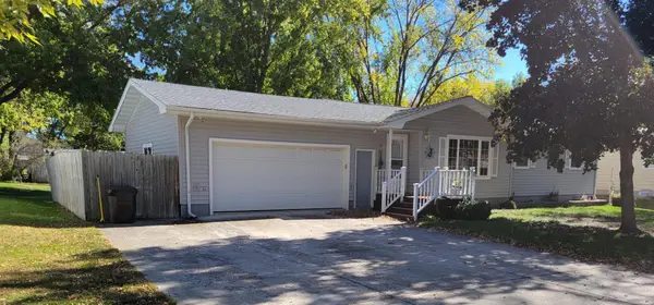 1504 N 6th Street, Montevideo, MN 56265