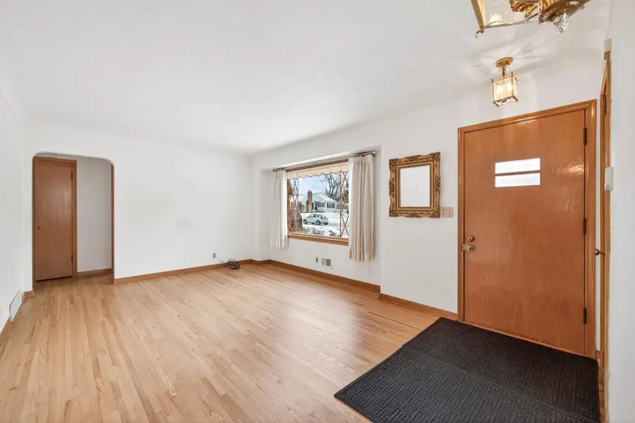 1139 Hubbard Avenue, Saint Paul, MN 55104 - Image #3