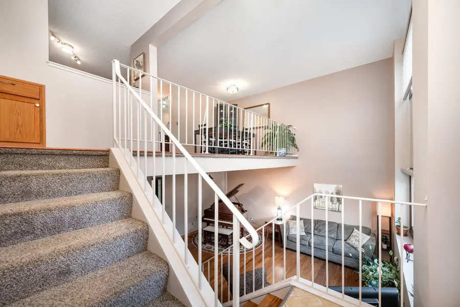 1005 W 104th Street, Bloomington, MN 55431 - Image #3