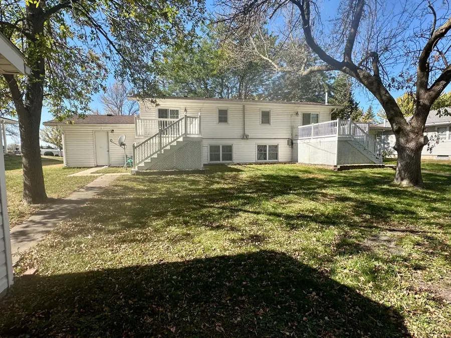 1429 31 Spartan Avenue, Albert Lea, MN 56007 - #3