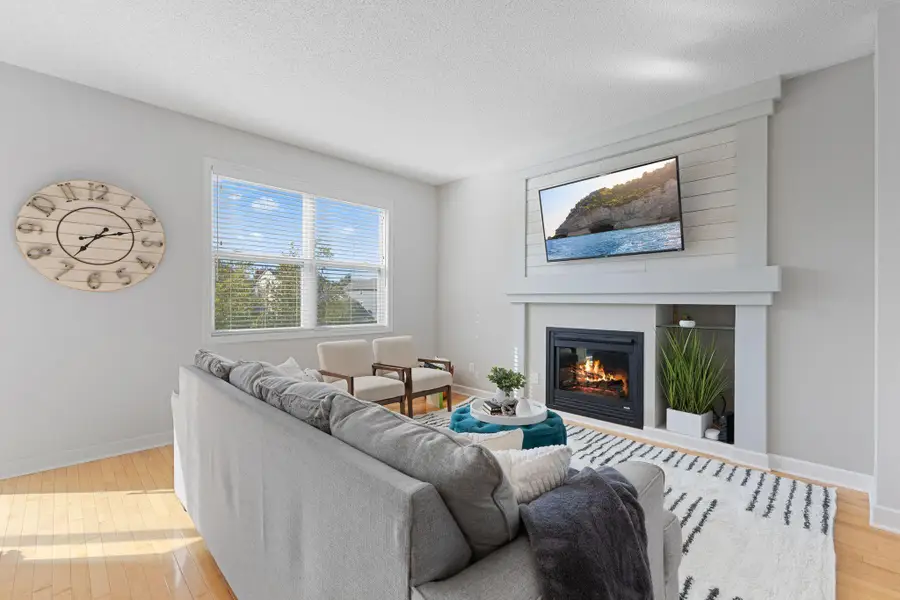 14406 Brookmere Boulevard Nw, Prior Lake, MN 55372 - Image #2