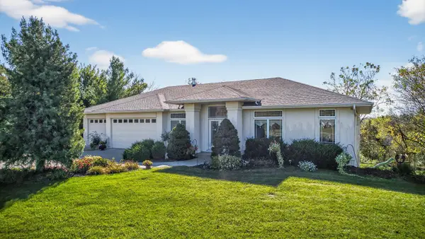 907 River Bluff Road Se, Mazeppa, MN 55956