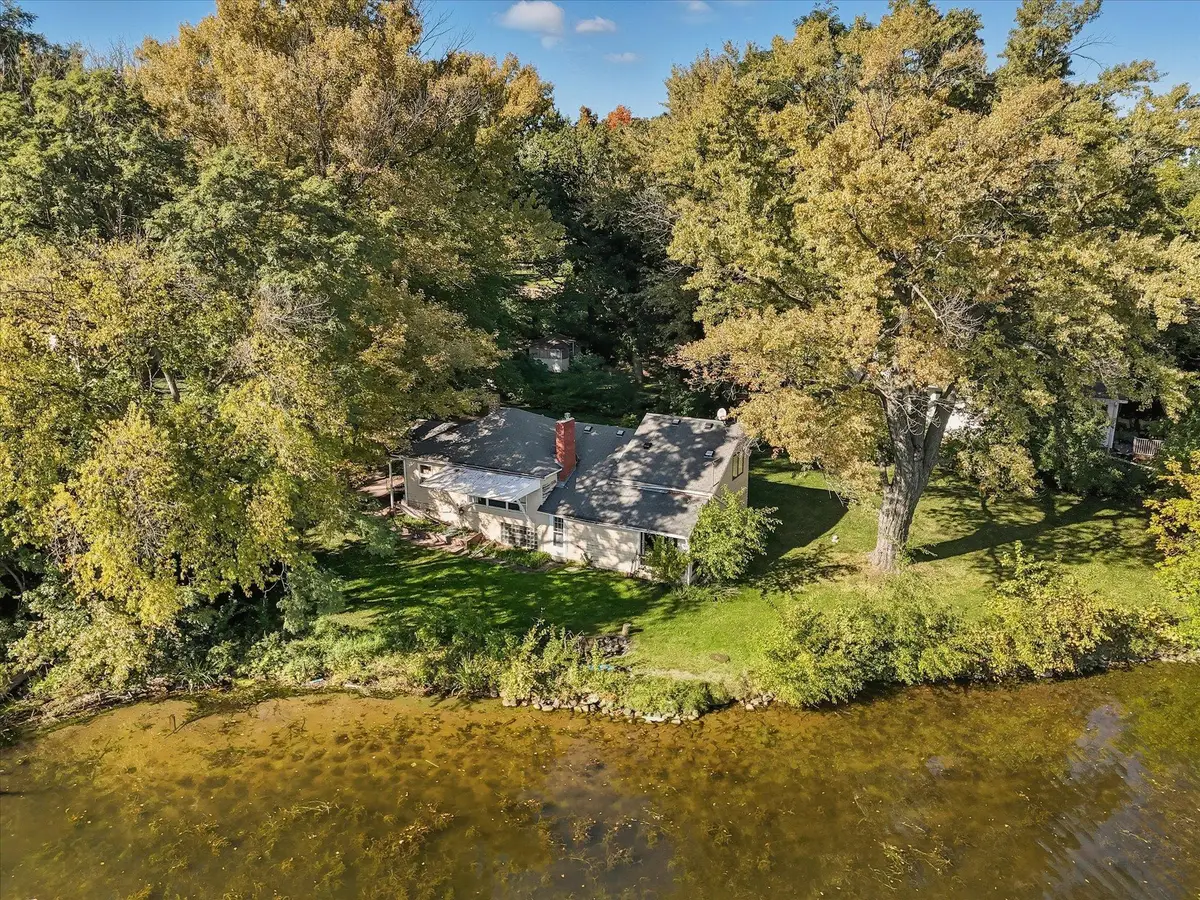 407 Gentry Avenue N, Oakdale, MN 55128 - #1