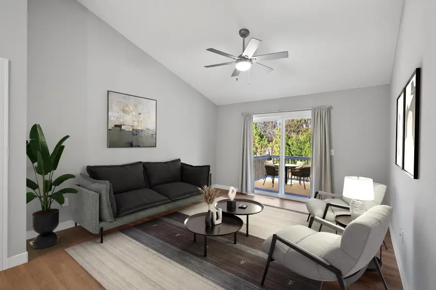 340 21st Avenue Sw, Cambridge, MN 55008 - Image #2