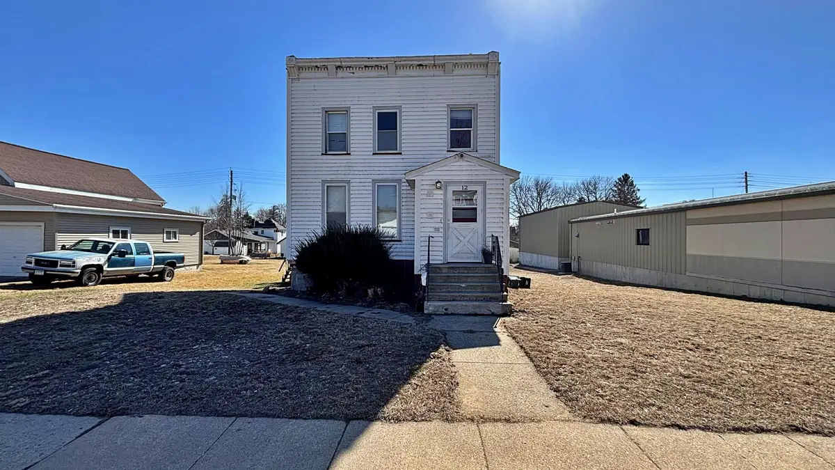 12 E Main Street, Madelia, MN 56062 - #1