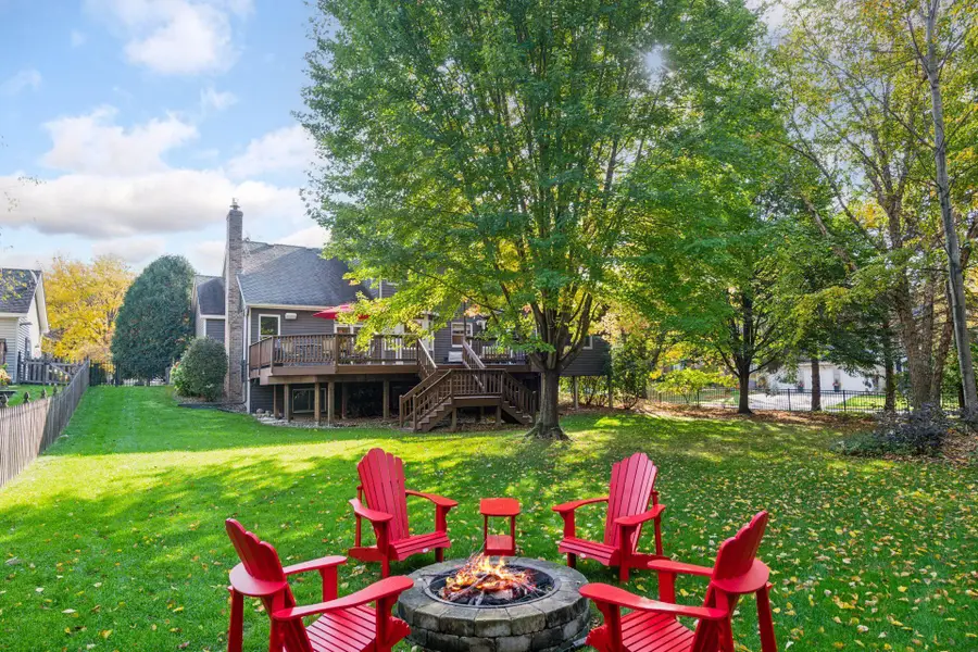 8762 Prescott Drive, Eden Prairie, MN 55347 - Image #3