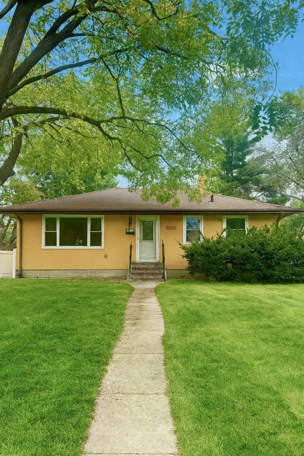 1200 Laurel Avenue, Saint Paul Park, MN 55071 - #1