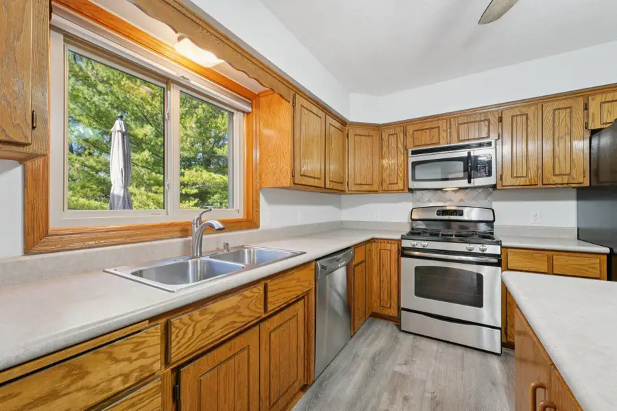 8078 Hayes Street Ne, Spring Lake Park, MN 55432 - Image #2