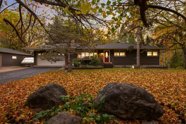 7072 Brian Drive, Hugo, MN 55038