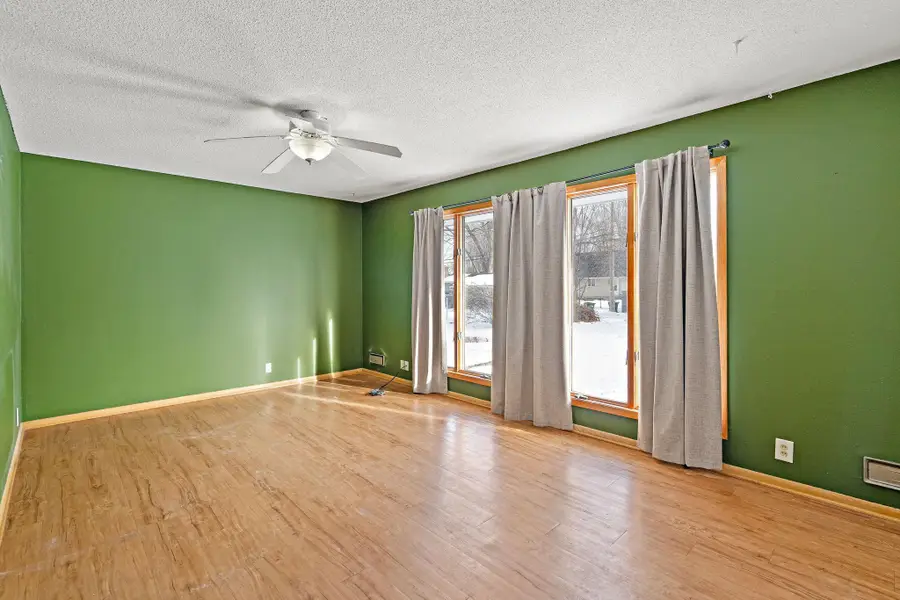 432 4th Avenue Ne, Osseo, MN 55369 - Image #2