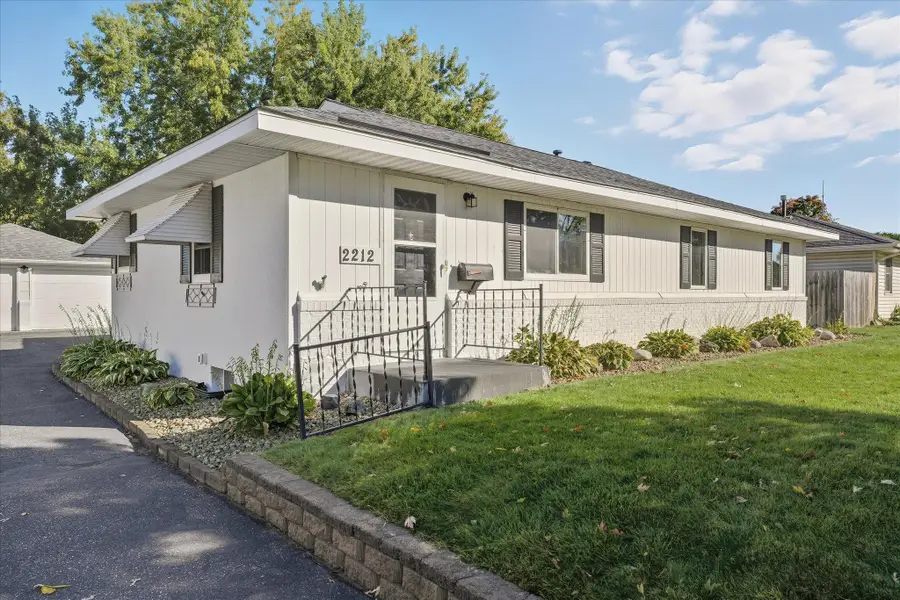 2212 55th Avenue N, Minneapolis, MN 55430 - Image #2