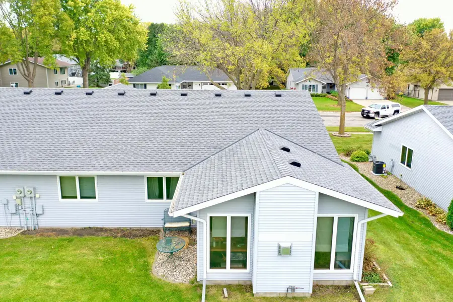 2506 9th Street Sw, Willmar, MN 56201 - Image #2