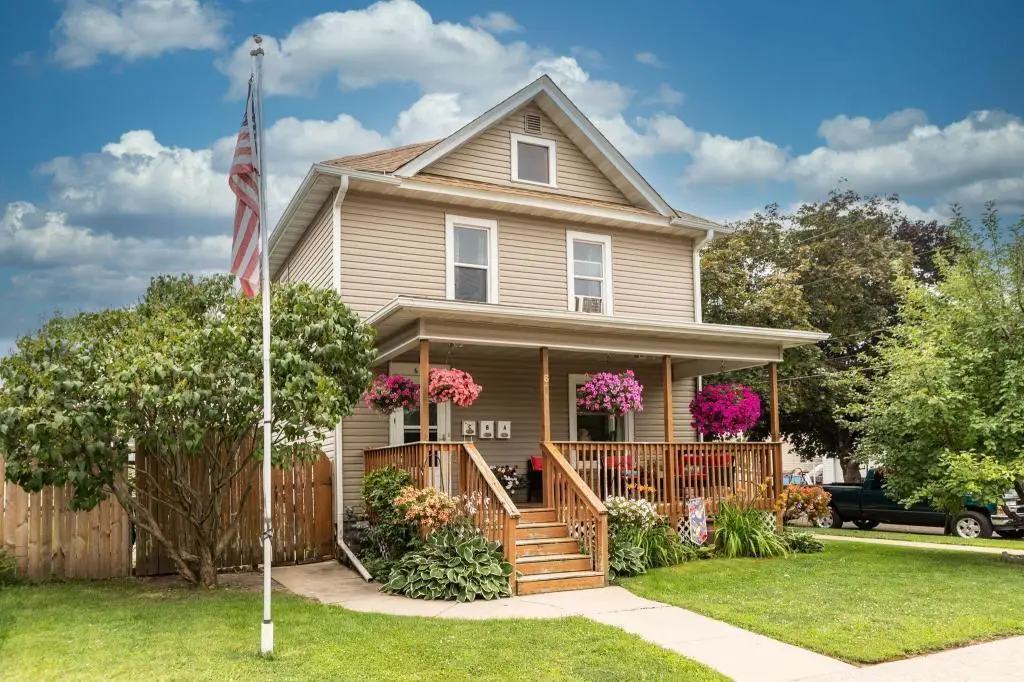 611 4th Avenue Nw, Austin, MN 55912 - #1