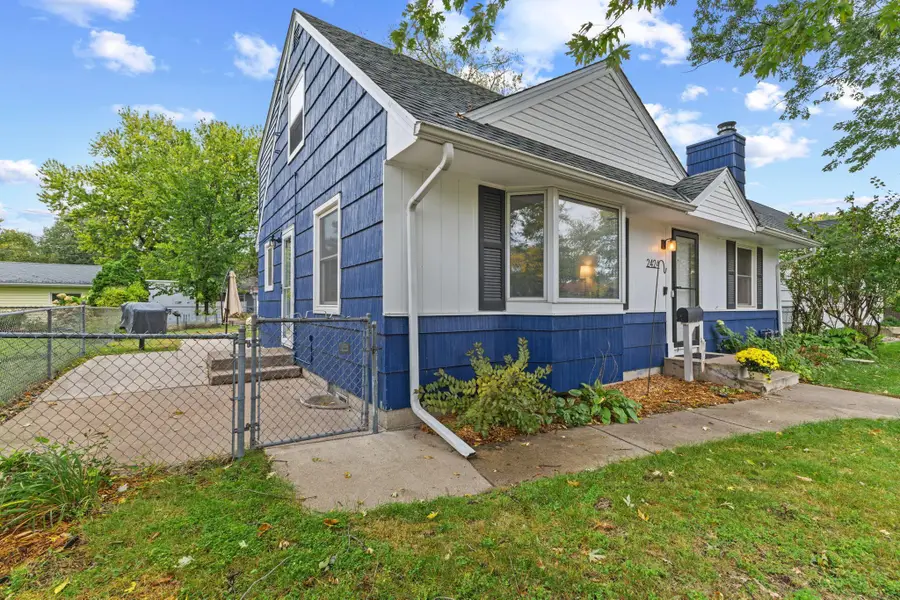 2424 Cavell Avenue S, Minneapolis, MN 55426 - Image #2