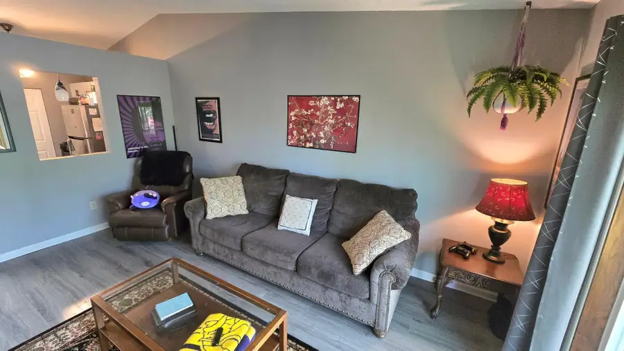 2063 N Park Drive #6, Saint Paul, MN 55119 - Image #2