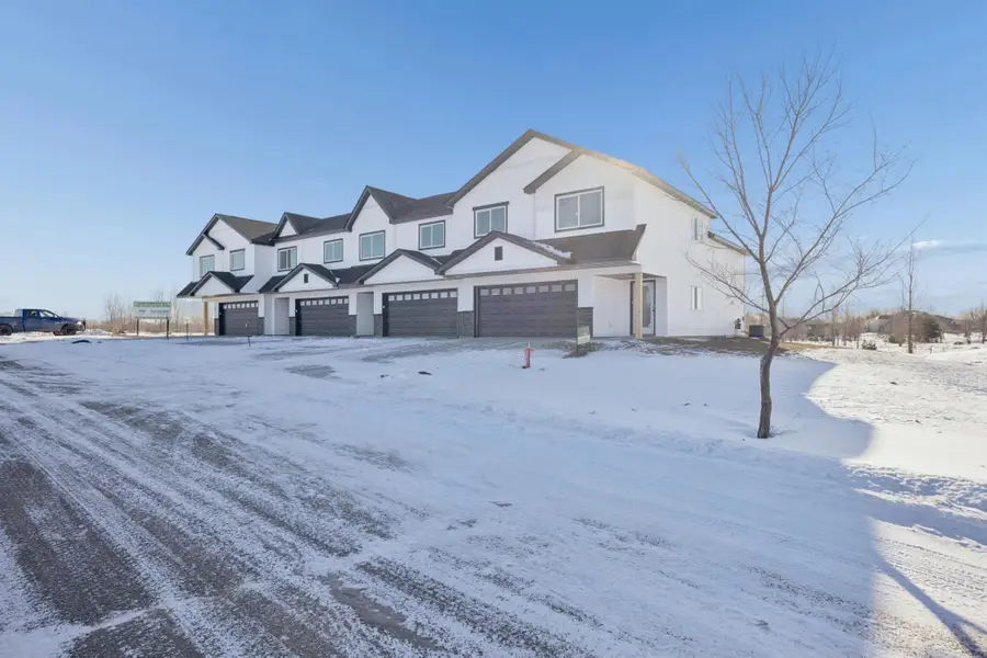 1108 45th Avenue Ne, Saint Cloud, MN 56304 - Image #2