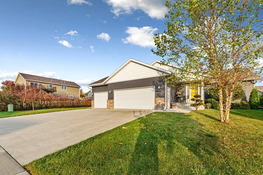 225 Oak Drive, Eagle Lake, MN 56024 - #2