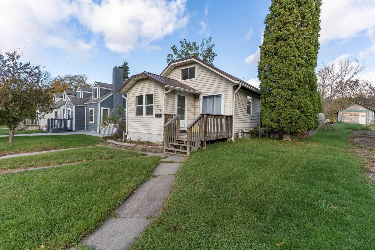 414 W Maple Avenue, Fergus Falls, MN 56537 - Image #1