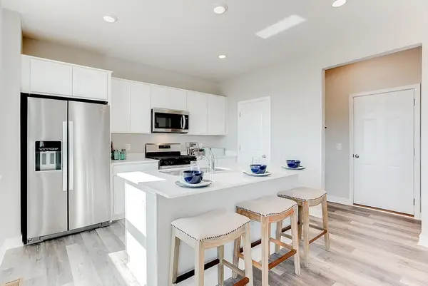 17045 Draper Way, Lakeville, MN 55044