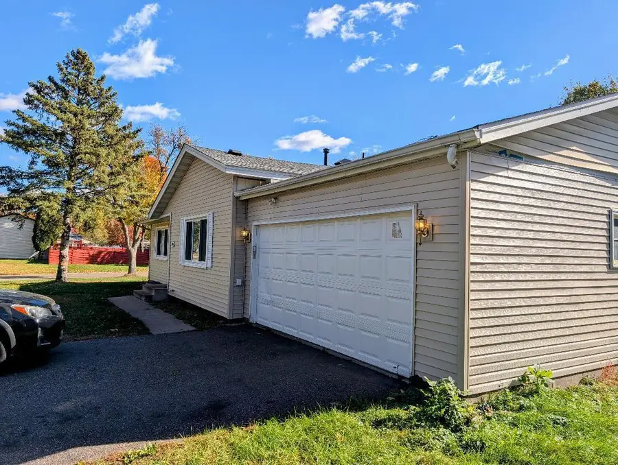 4201 82nd Avenue N, Minneapolis, MN 55443 - Image #2