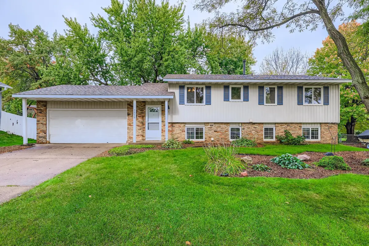 7575 Irish Avenue S, Cottage Grove, MN 55016 - #1