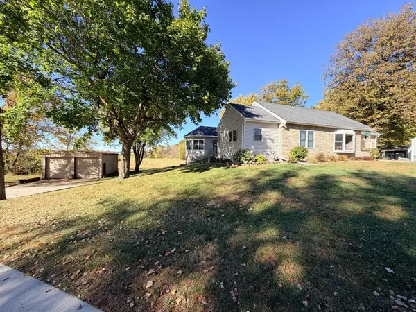 622 Woodcrest Avenue, Worthington, MN 56187