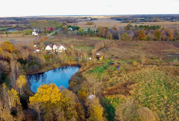 35420 Oasis Road, Lindstrom, MN 55045