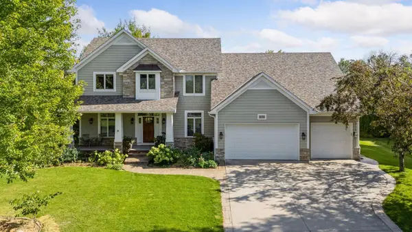 1646 Isabella Parkway, Chaska, MN 55318