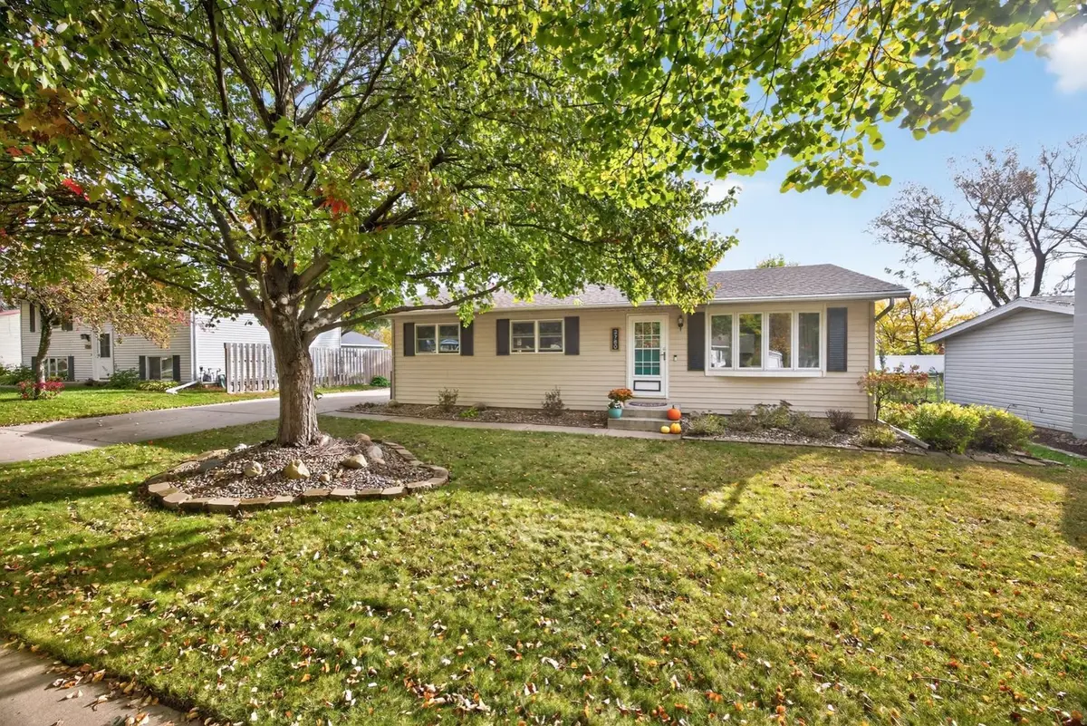 3780 Willow Heights Drive Sw, Rochester, MN 55902 - #1