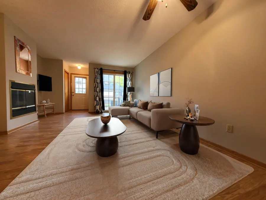 1850 Donegal Drive #4, Woodbury, MN 55125 - Image #3