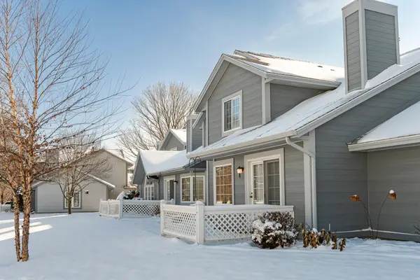 2717 Spyglass Court Nw, Rochester, MN 55901