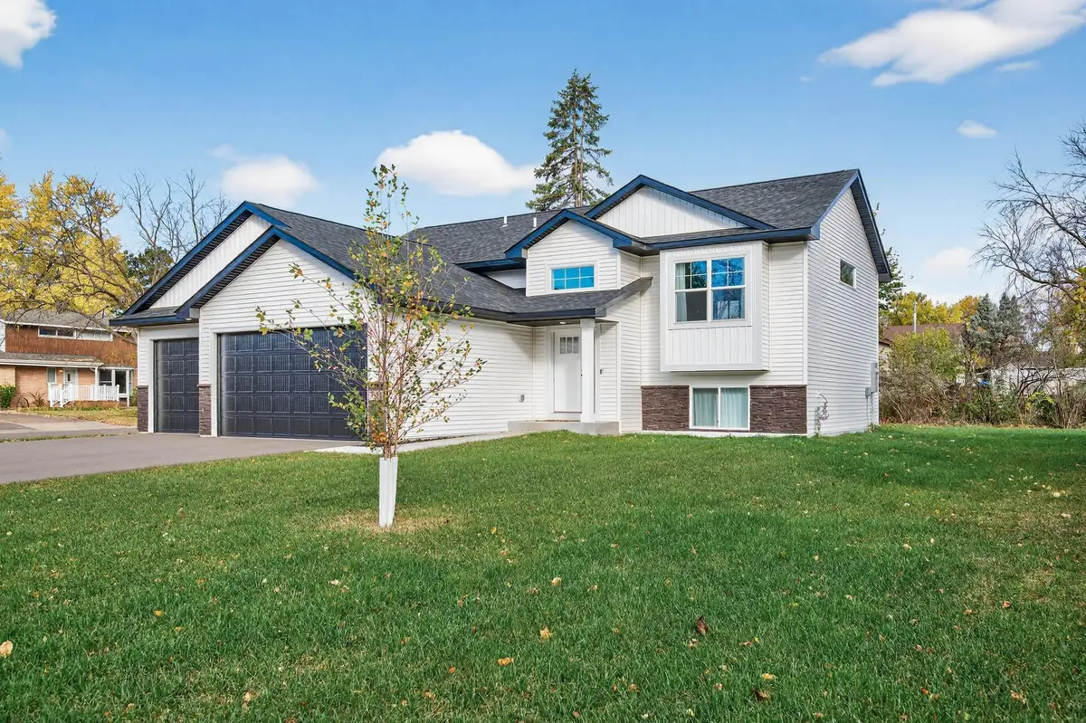 4193 119th Lane Nw, Coon Rapids, MN 55433 - Image #1