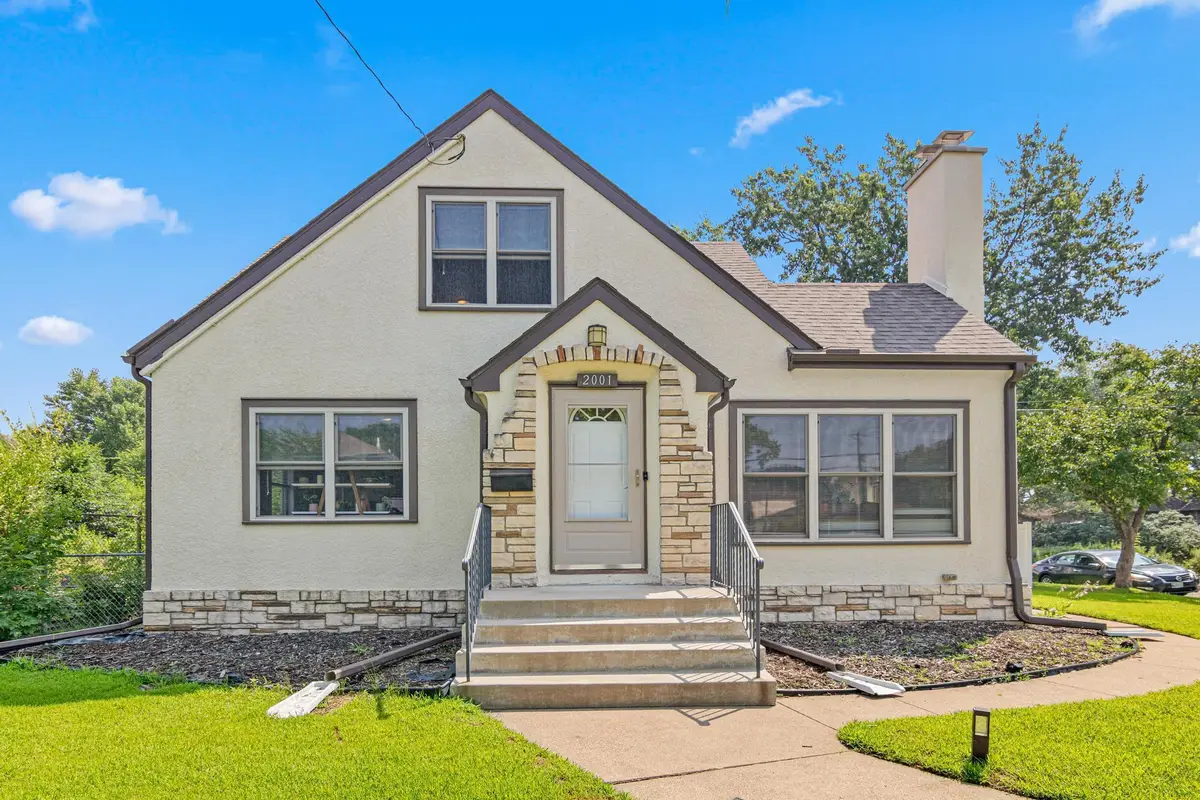 2001 Washington Street Ne, Minneapolis, MN 55418 - #1