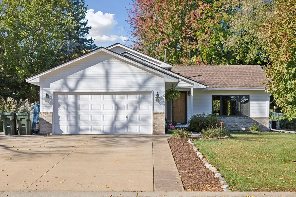 16413 Godson Drive, Lakeville, MN 55044 - #1