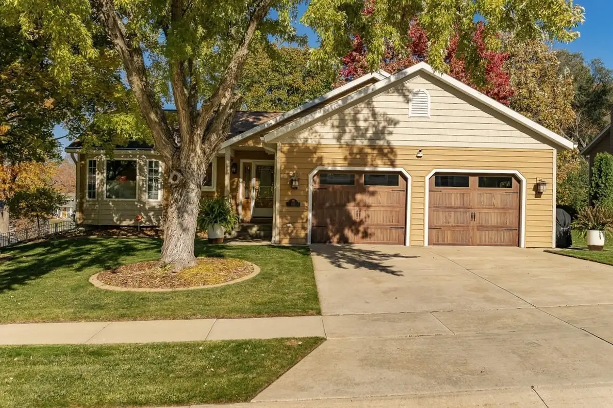 917 Northway Lane Ne, Rochester, MN 55906 - Image #1