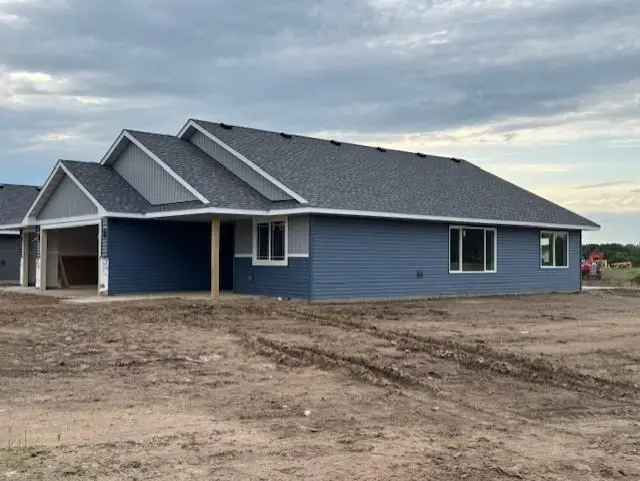 7255 Hawthorne Court, North Branch, MN 55056 - #2