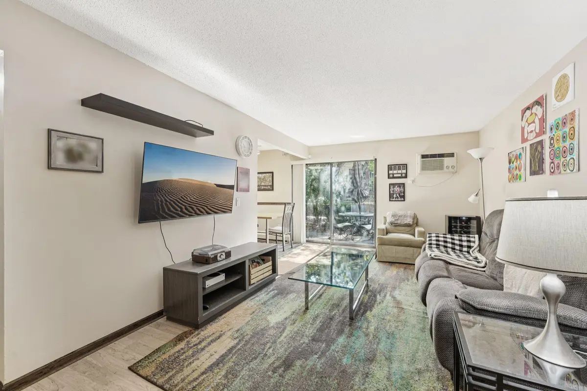 930 Westbrooke Way #4, Hopkins, MN 55343 - Image #1