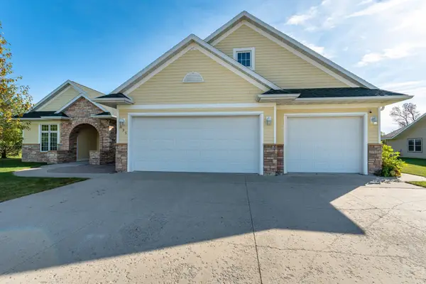 825 5th Street Se, Pelican Rapids, MN 56572