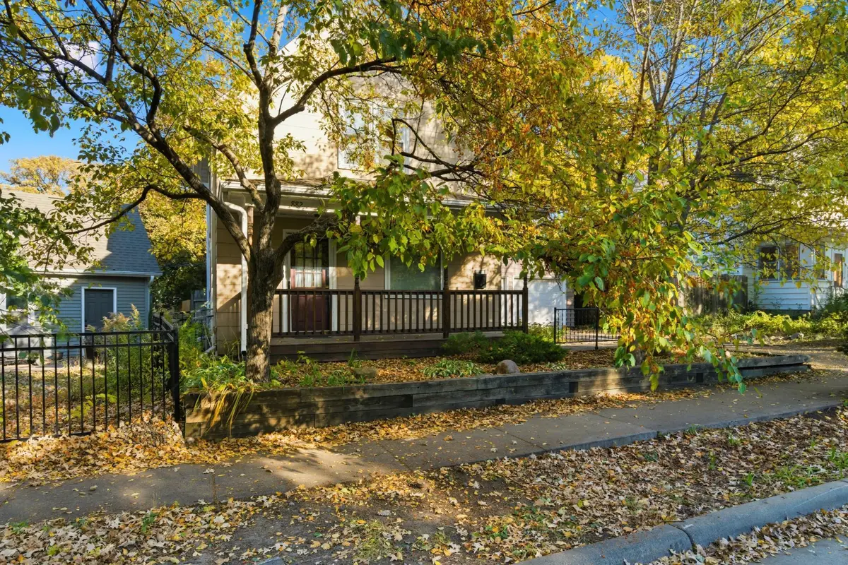 882 Raymond Avenue, Saint Paul, MN 55114 - #1